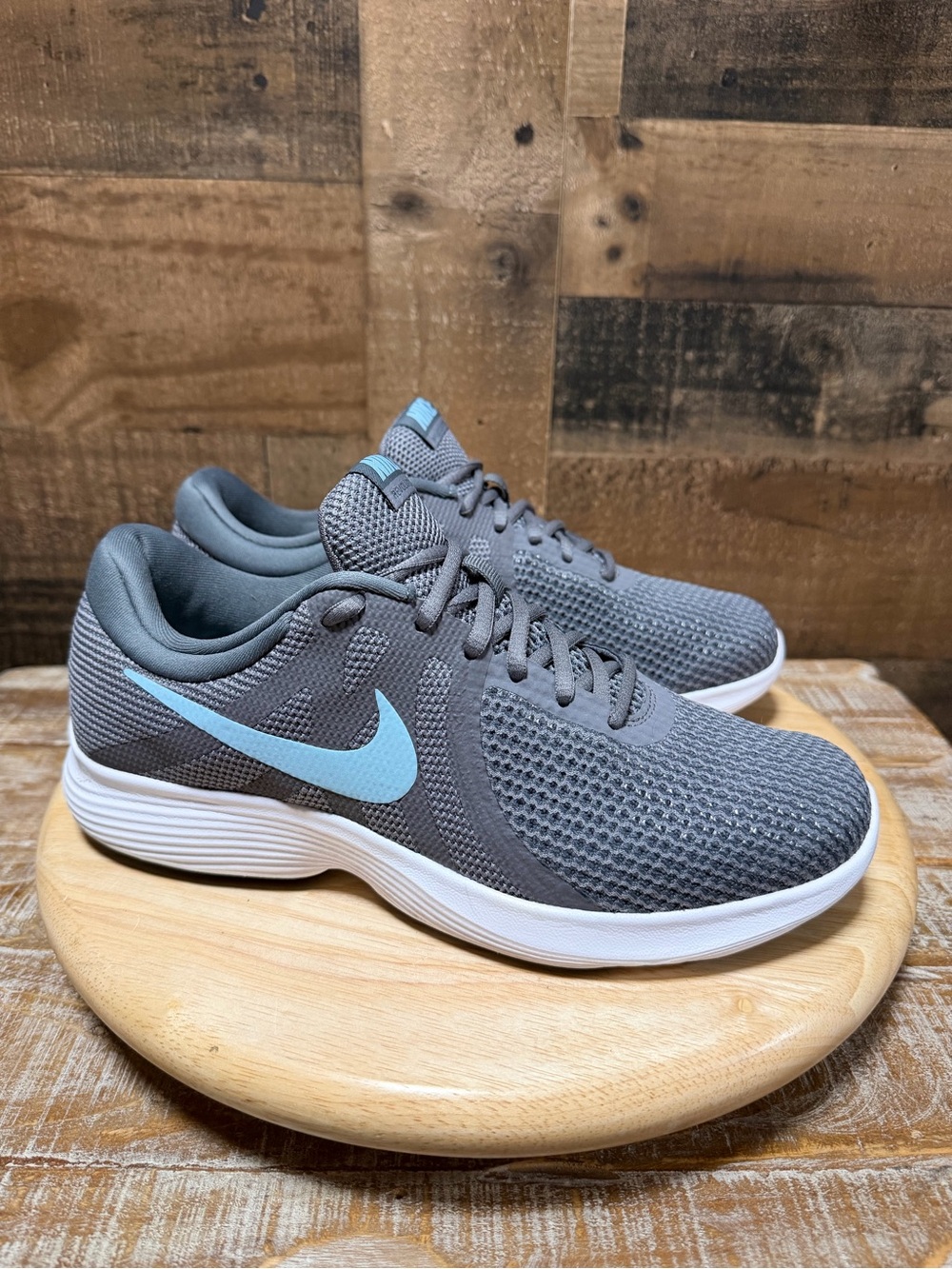 Nike Revolution 4 Womens Size 10 Gray Blue Running Shoes Sneakers AJ7999-004